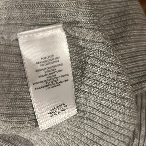 Splendid puff sleeve top NWT - Picture 3 of 3